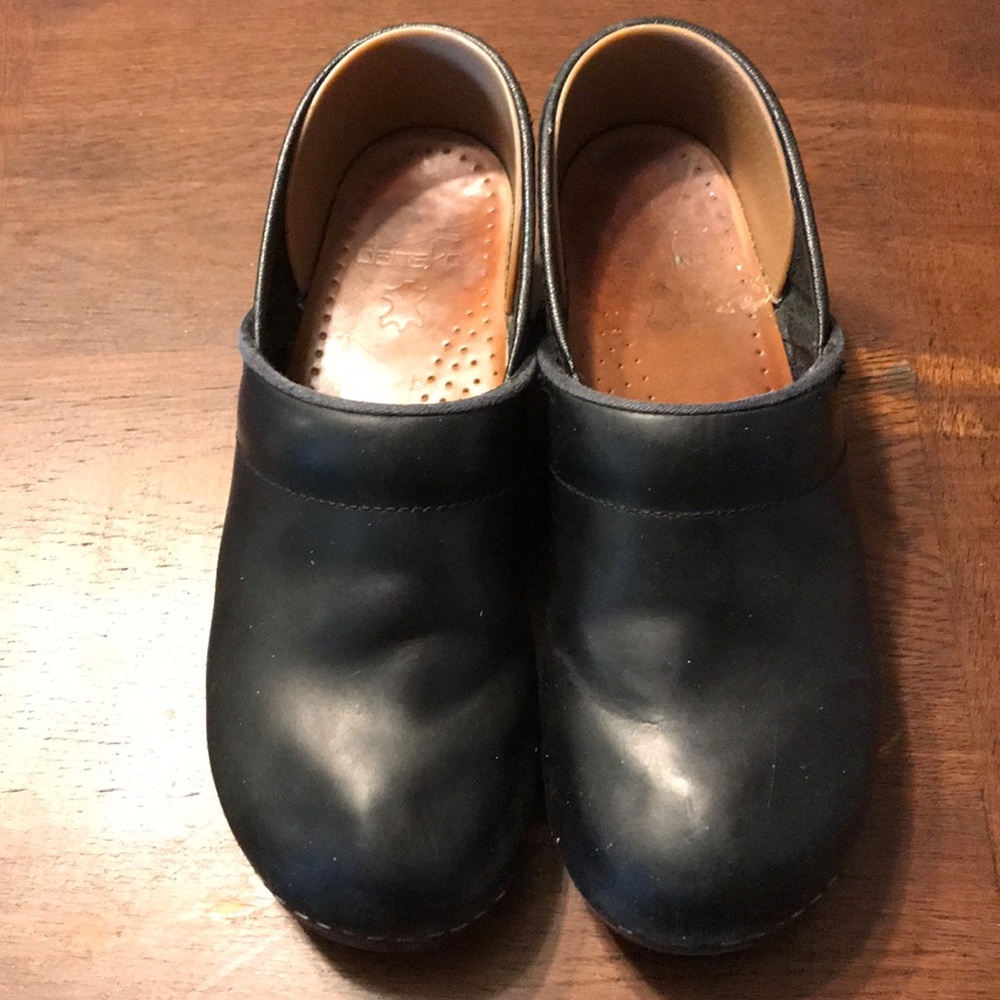 Dansko Black clogs. size 40